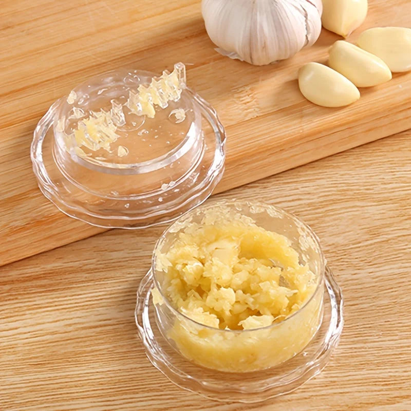 1Pc Manual Garlic Press and Chopper - Plastic Garlic Press, Handheld Garlic Puree Machine, Kitchen Tool without Electricity